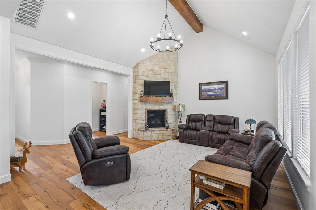 1105 Dorsi Way Property Photo 16
