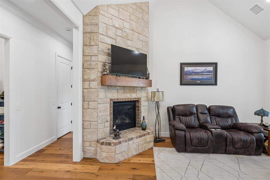 1105 Dorsi Way Property Photo 17