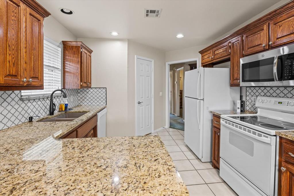 10308 Aberdeen Drive Property Photo 15