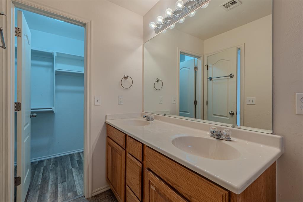 4516 Se 80th Street Property Photo 17