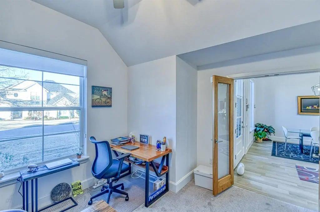 3313 Quidnet Road Property Photo 25
