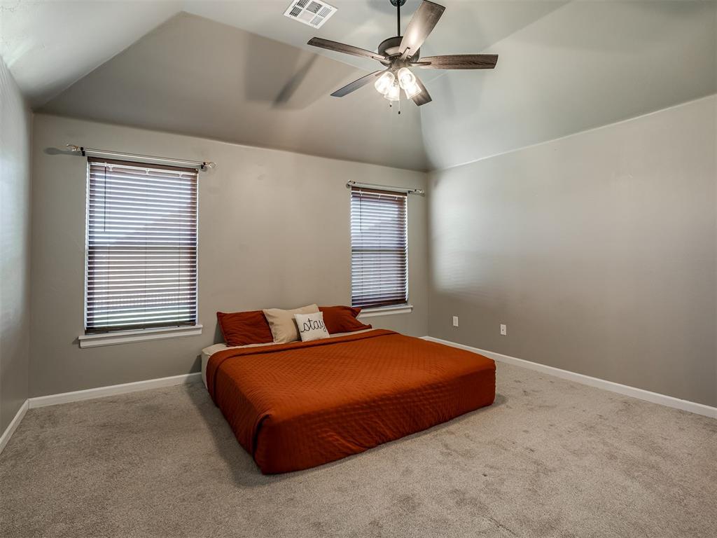 4300 N Westway Avenue Property Photo 11
