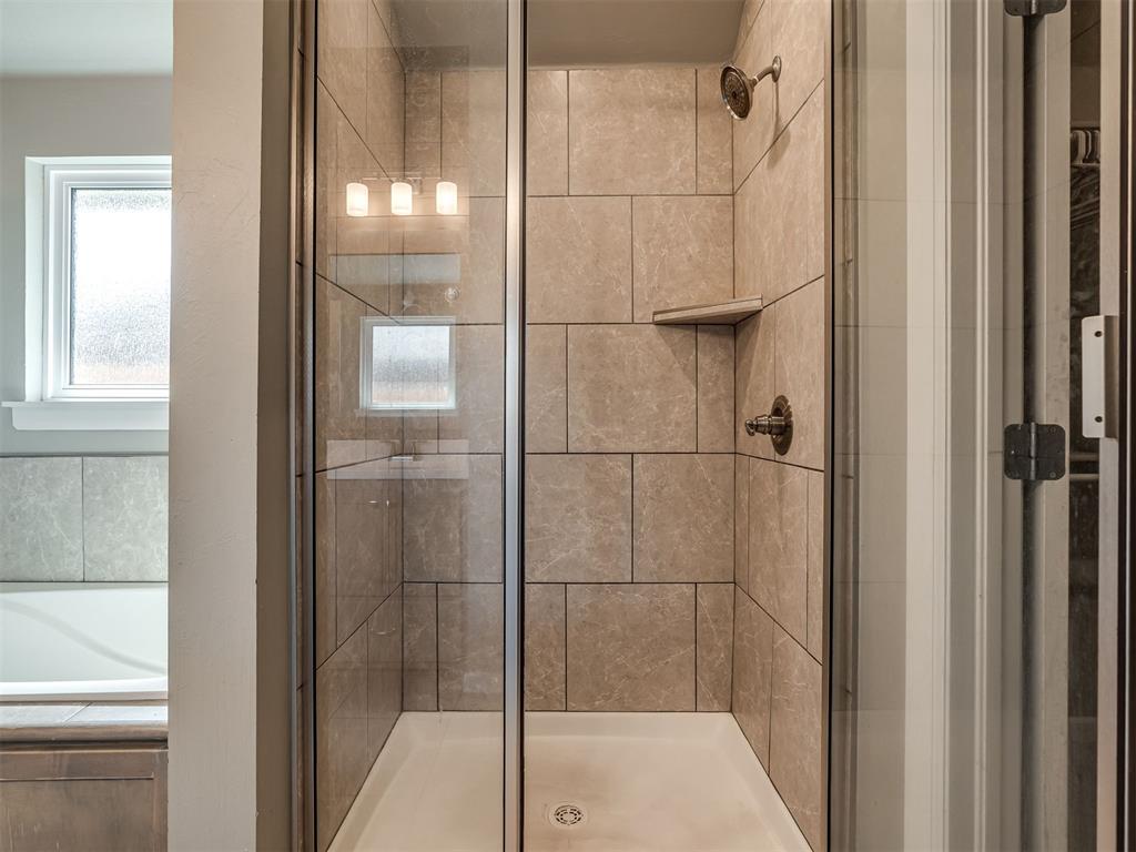 4300 N Westway Avenue Property Photo 17