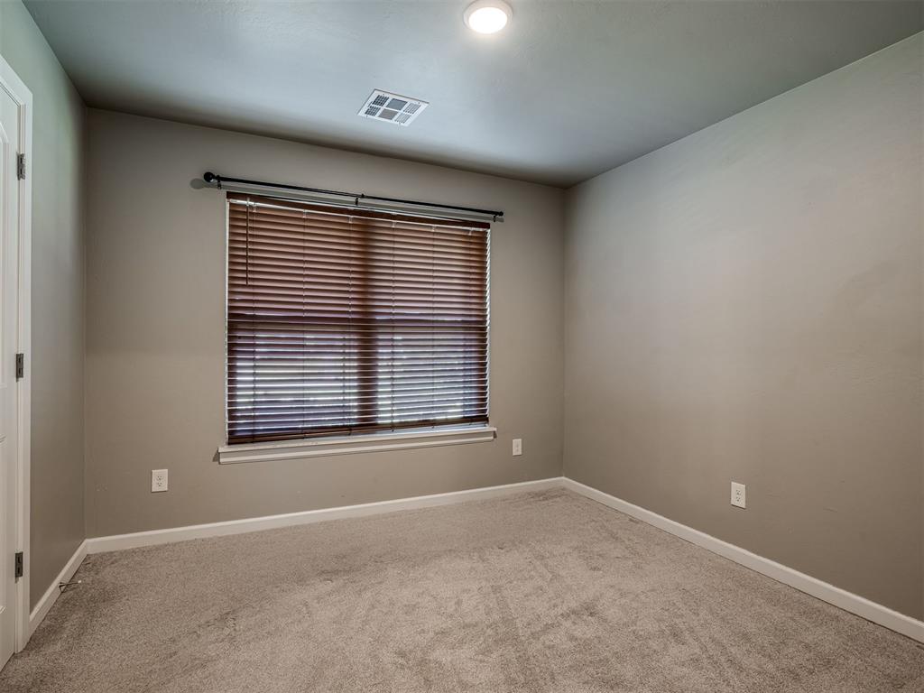 4300 N Westway Avenue Property Photo 21