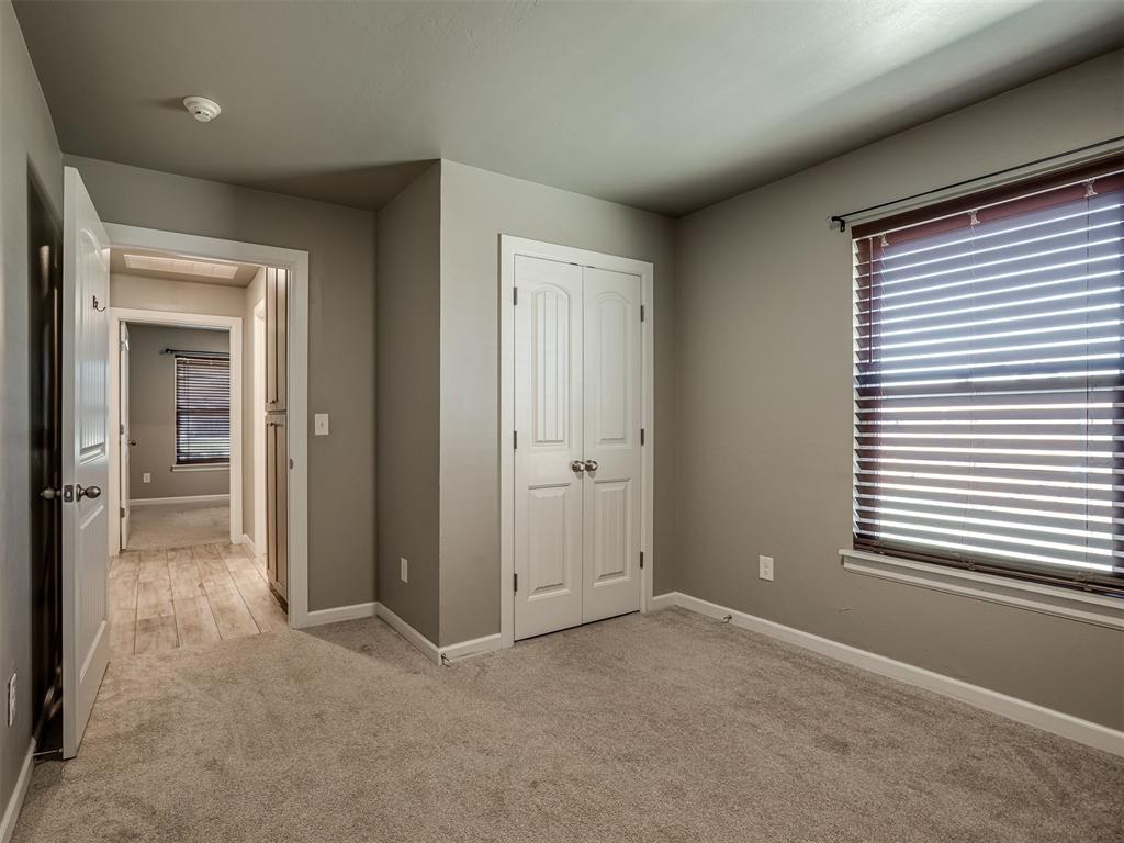 4300 N Westway Avenue Property Photo 24