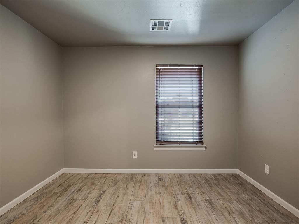 4300 N Westway Avenue Property Photo 26
