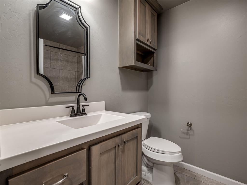 4300 N Westway Avenue Property Photo 28