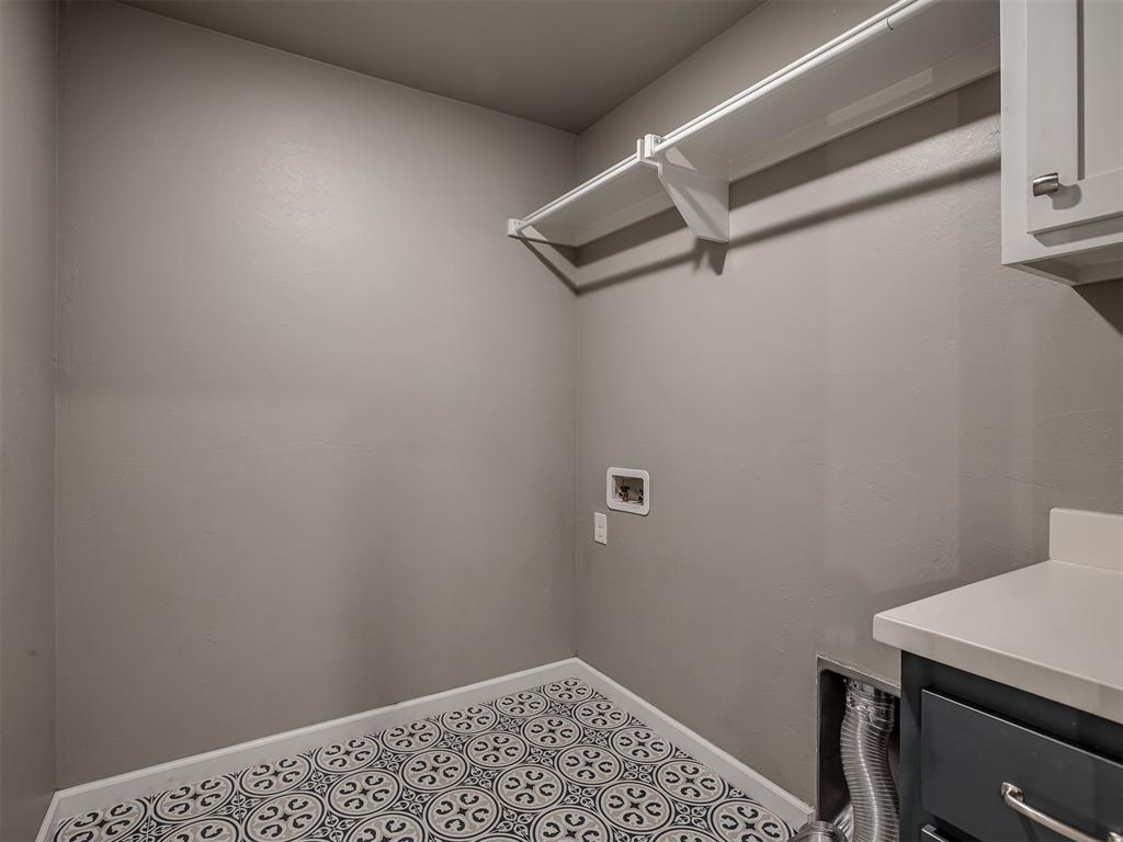 4300 N Westway Avenue Property Photo 31