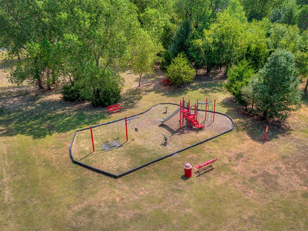 4300 N Westway Avenue Property Photo 34