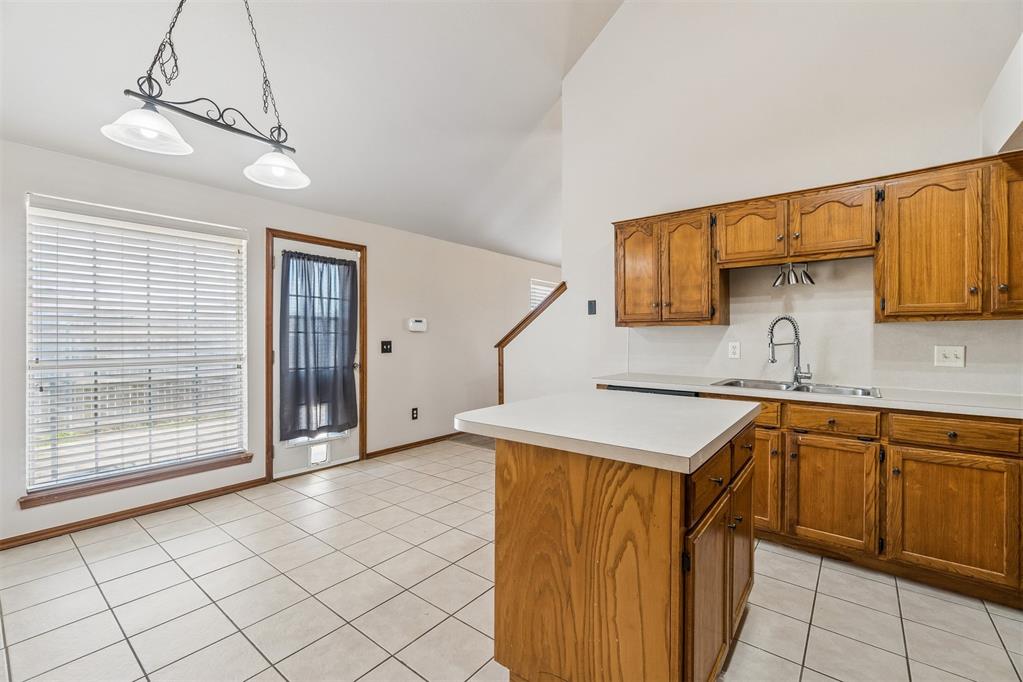 1001 Sw 24th Street Property Photo 14