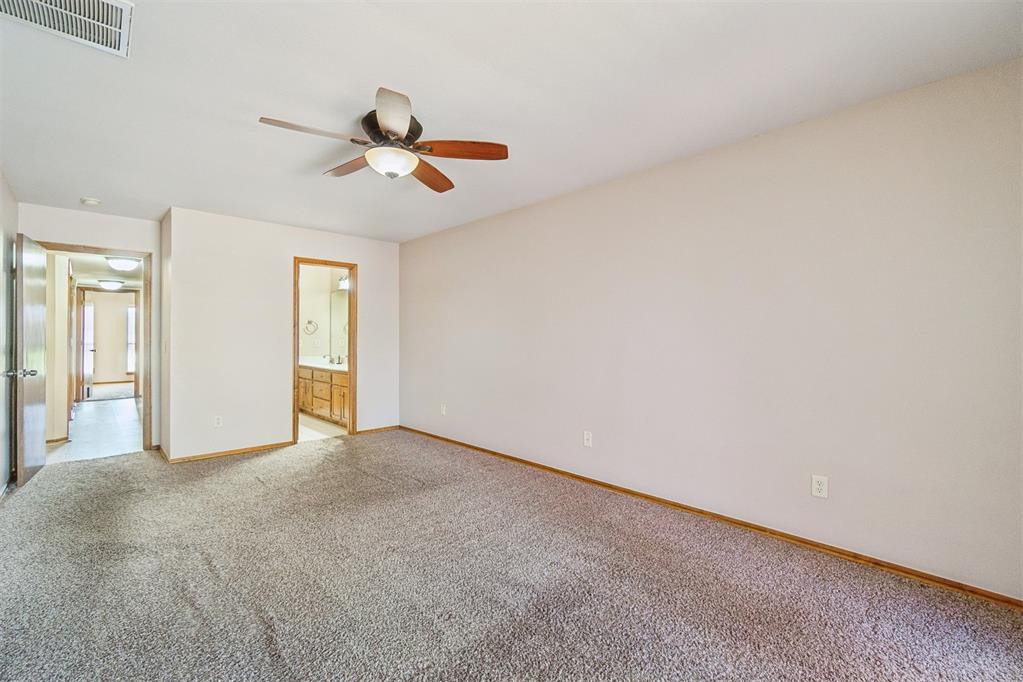 1001 Sw 24th Street Property Photo 19
