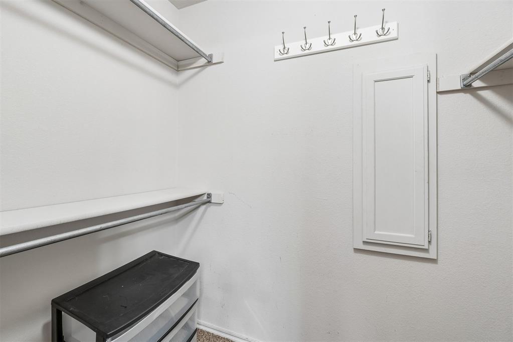 1001 Sw 24th Street Property Photo 25
