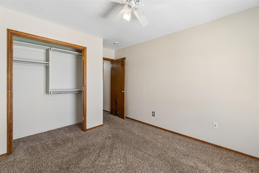 1001 Sw 24th Street Property Photo 32