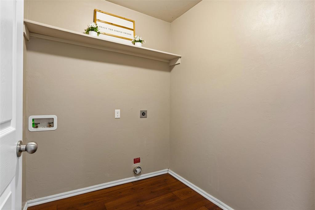13236 Bridgewater Drive Property Photo 16