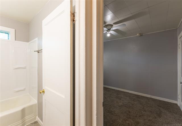 1240141 Property Photo 22