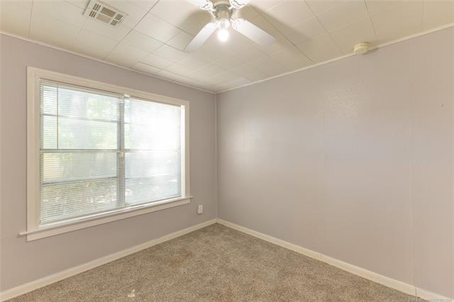 1240141 Property Photo 23