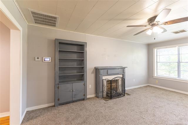 1240141 Property Photo 32