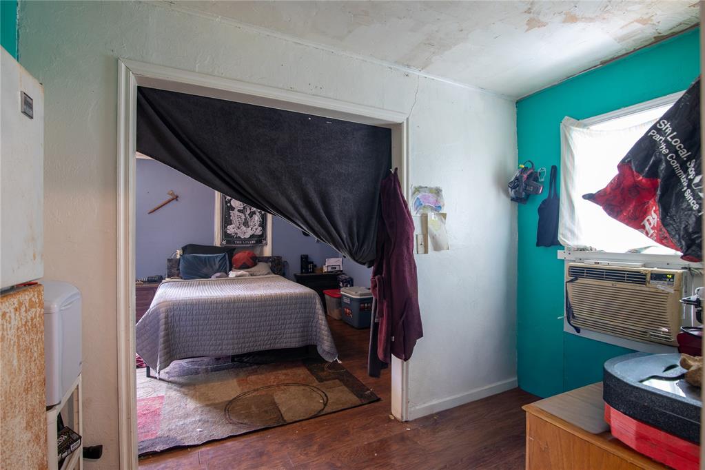 1708 N Elton Avenue Property Photo 6