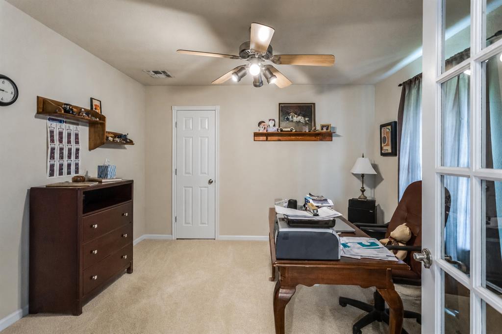 4100 S Bluebird Street Property Photo 5