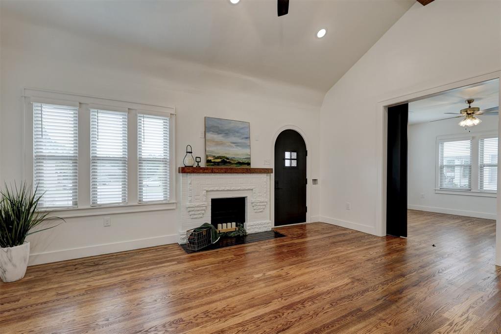 1608 N Broadway Avenue Property Photo 10