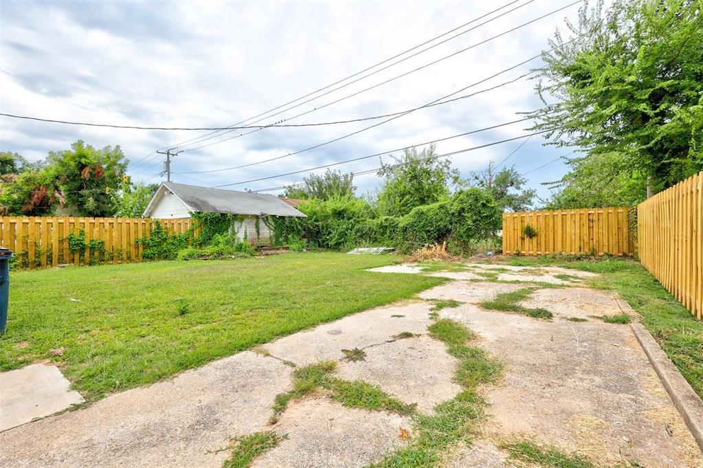 1608 N Broadway Avenue Property Photo 42