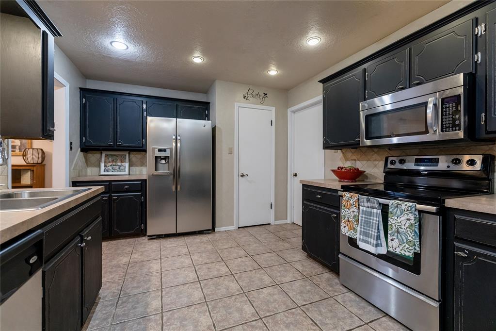 909 Jami Lane Property Photo 11