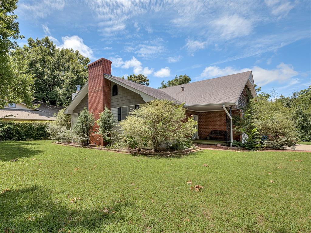 2616 Walnut Road Property Photo 2