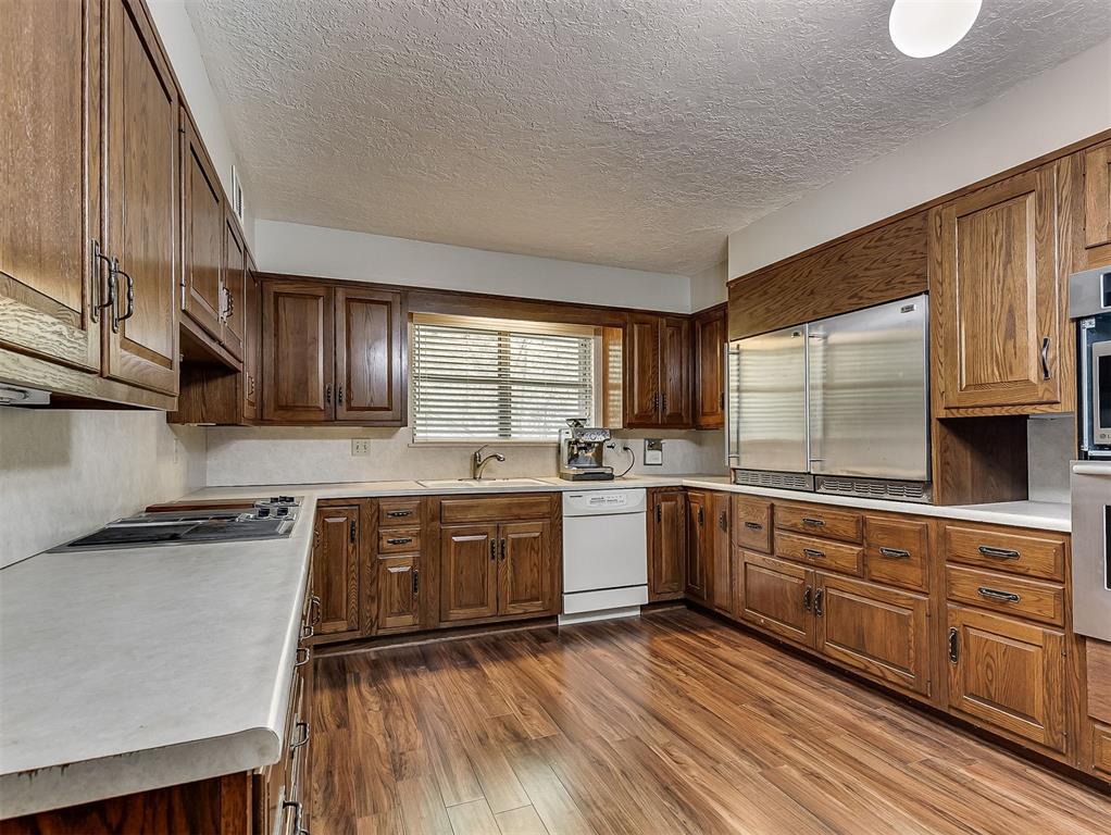 2616 Walnut Road Property Photo 12