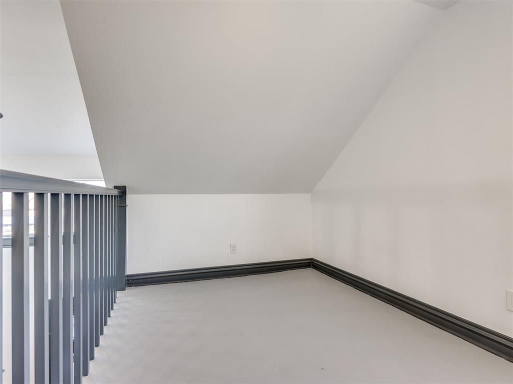 216 Nw 120th Street Property Photo 32
