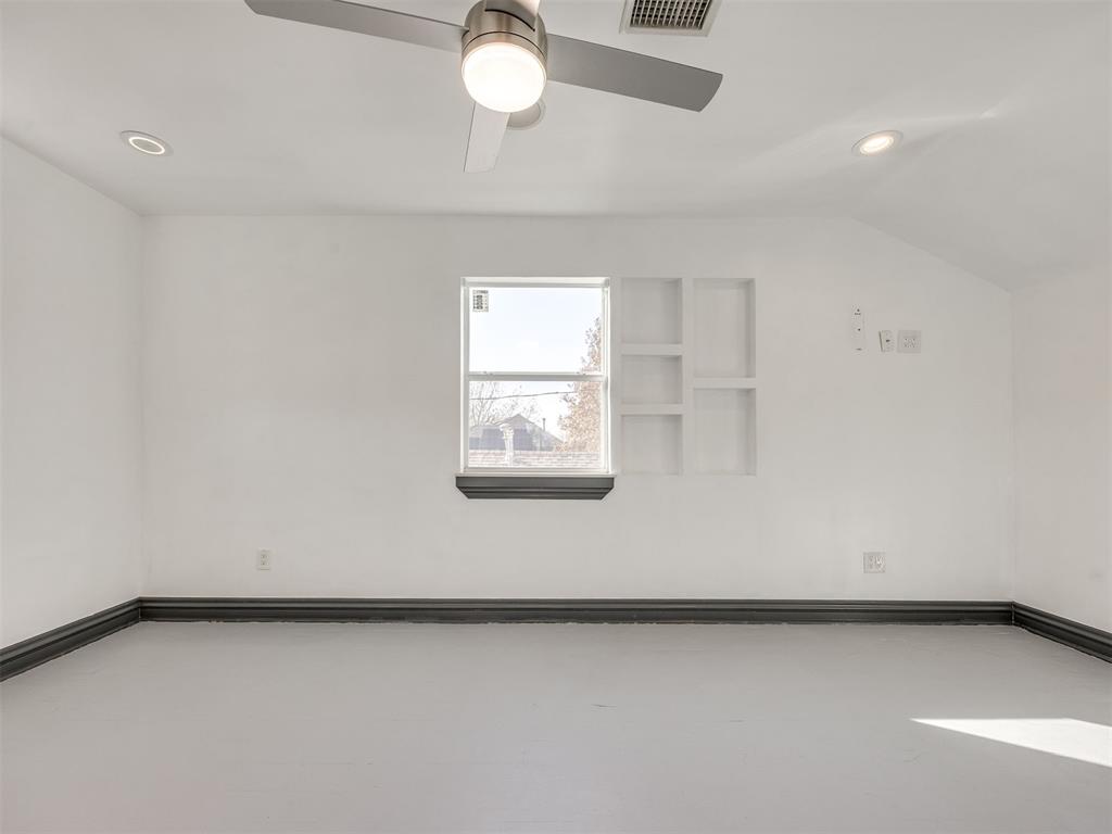 216 Nw 120th Street Property Photo 33