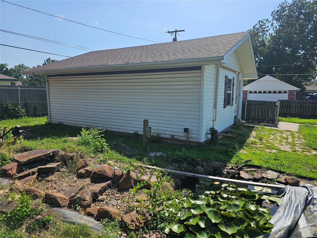 125 W Midland Street Property Photo 4