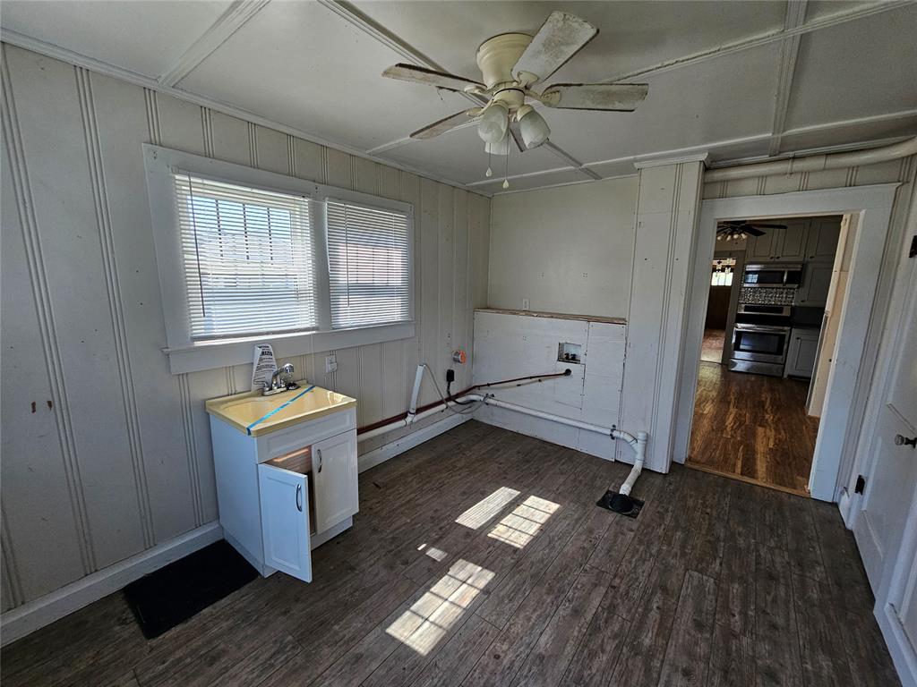 125 W Midland Street Property Photo 5