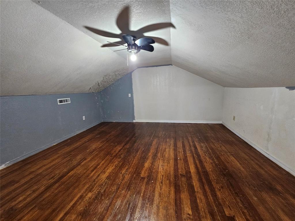 125 W Midland Street Property Photo 20