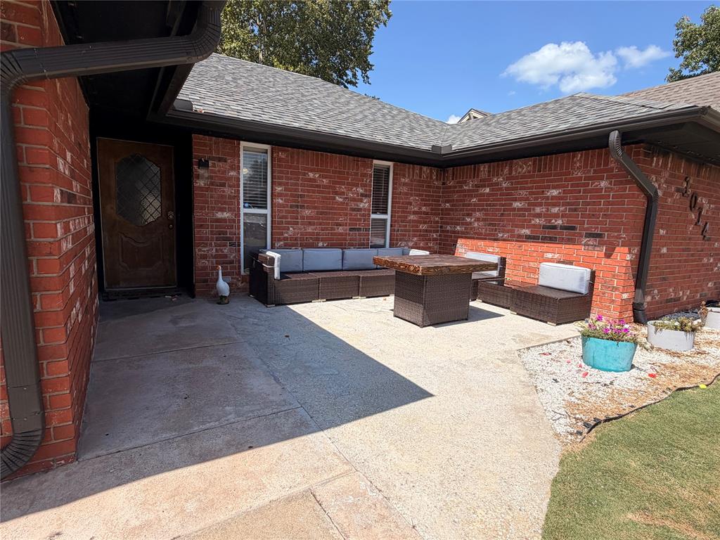 1014 Kimberly Court Property Photo 3