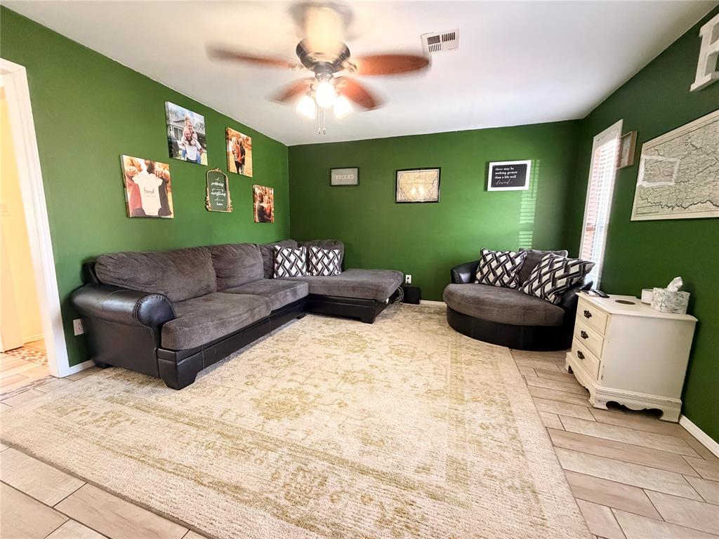 1014 Kimberly Court Property Photo 6