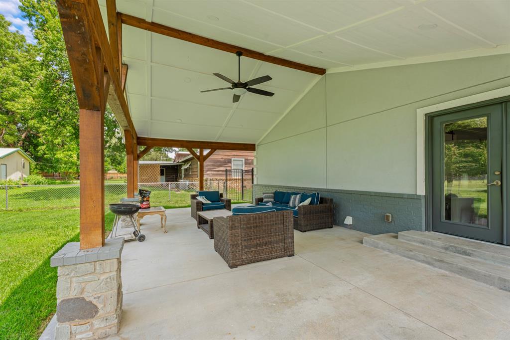 1303 N Carol Lane Property Photo 31