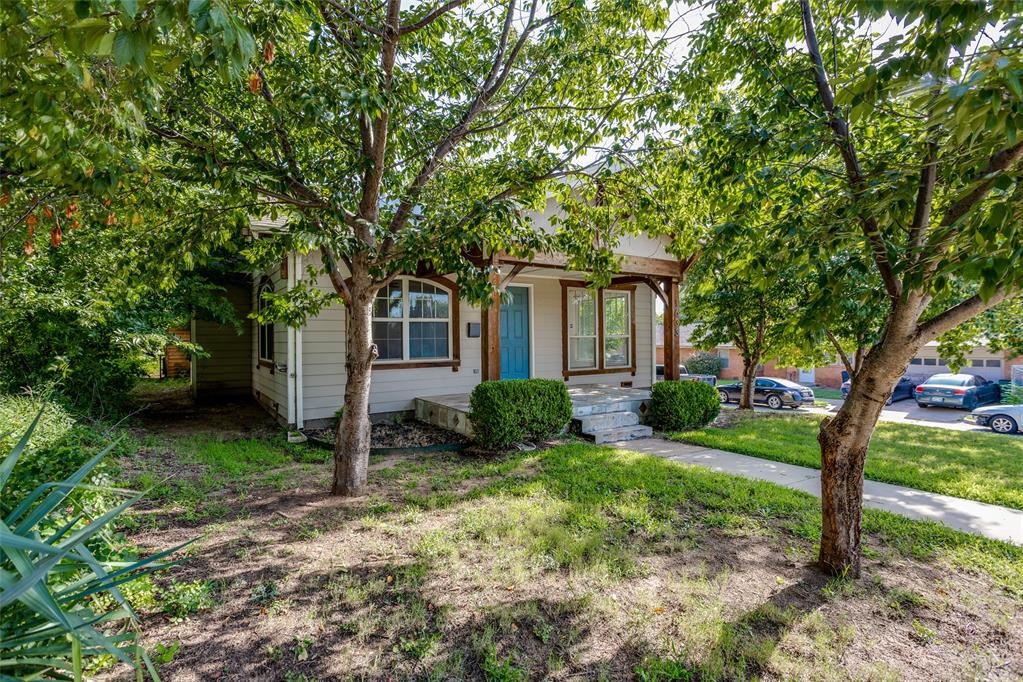 1633 Ne 11th Street A Property Photo 4
