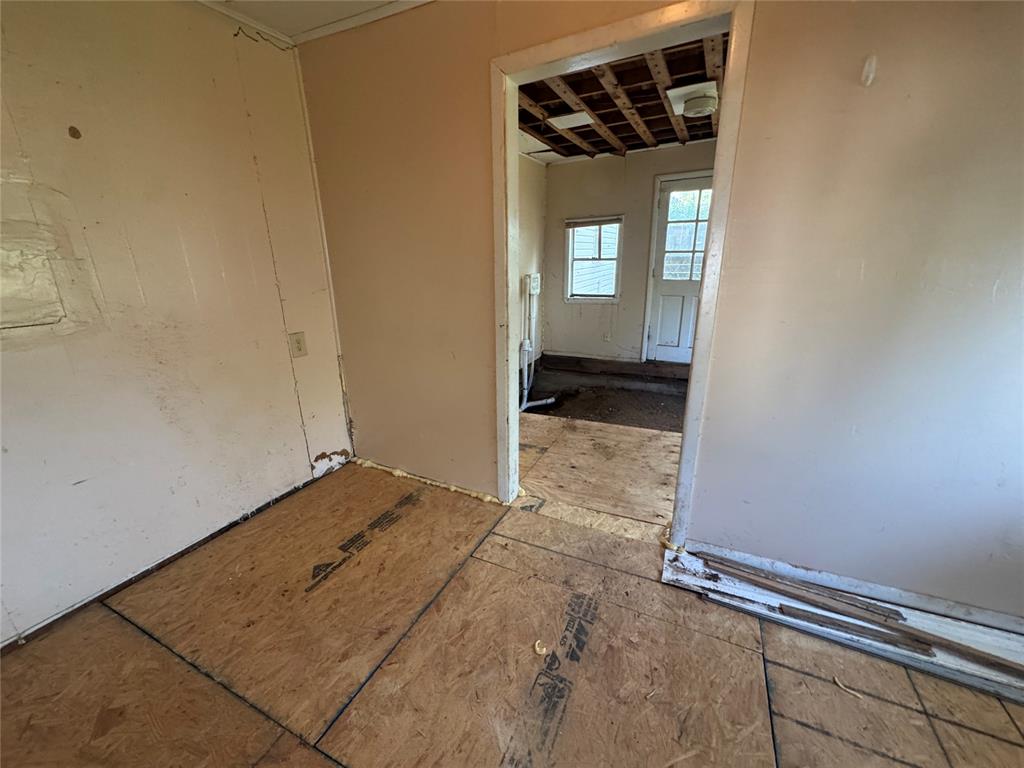 1316 E 9th Street Property Photo 14