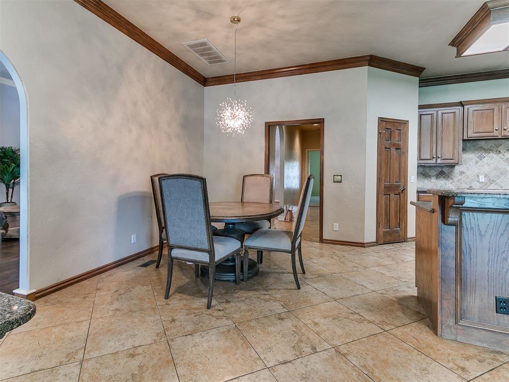 12608 N Cobblestone Parkway Property Photo 29