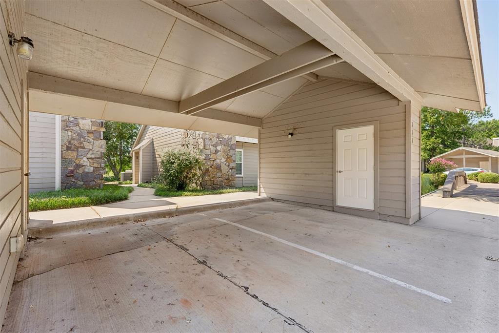 905 W Parkway Drive Property Photo 45