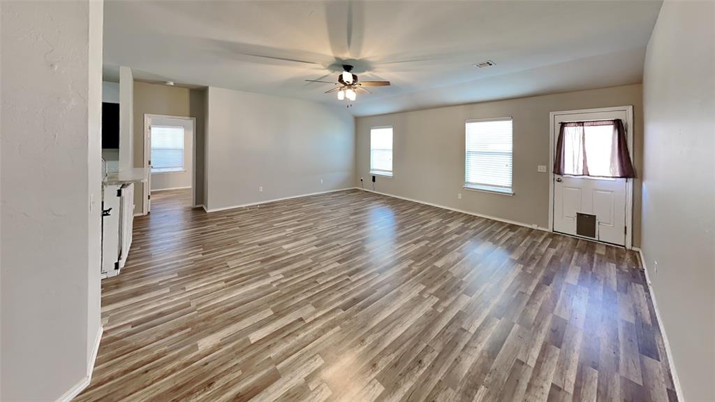 1901 W Autumn Way Property Photo 4