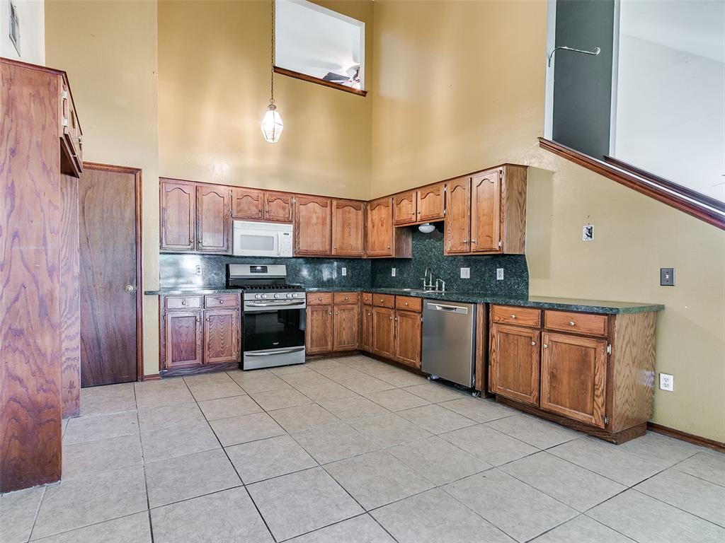 1405 Sw 22nd Street Property Photo 6