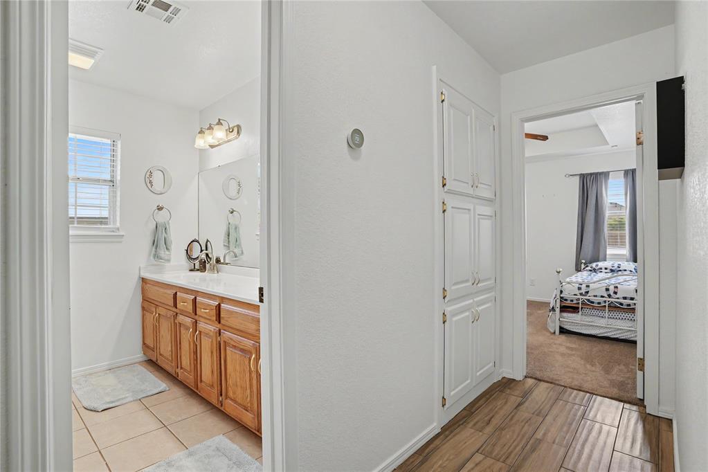 904 N Towne Circle Property Photo 33