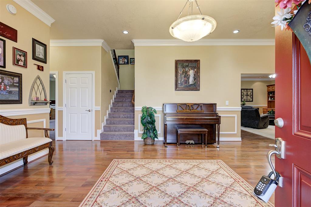 12097 84th Street Property Photo 4
