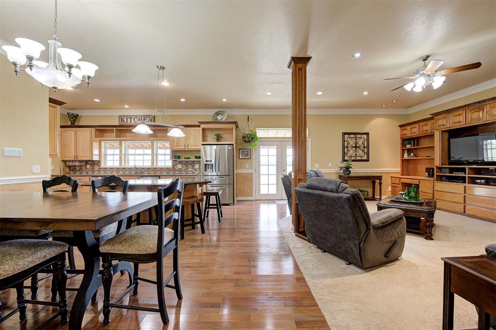 12097 84th Street Property Photo 7