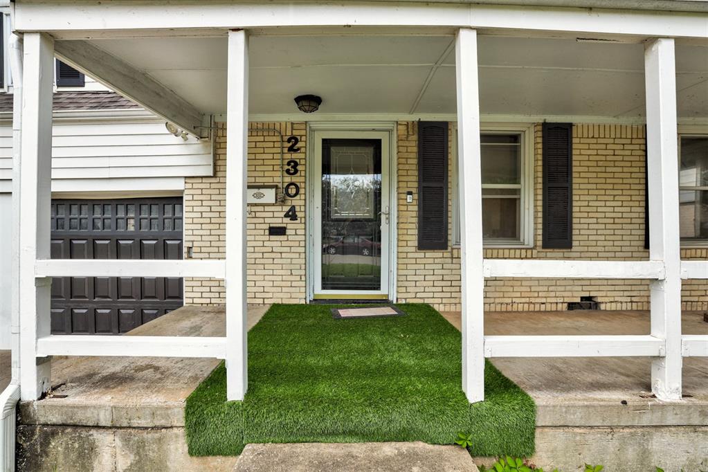 2304 Nw 25th Street Property Photo 5