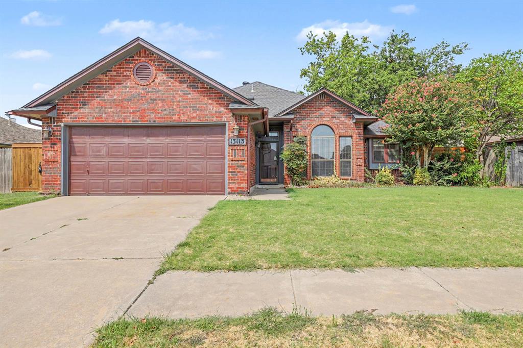 13113 Cloverleaf Lane Property Photo 1