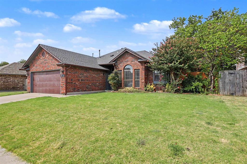 13113 Cloverleaf Lane Property Photo 2