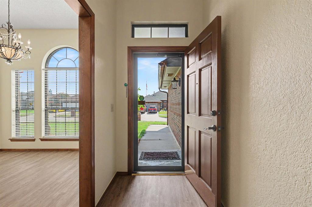 13113 Cloverleaf Lane Property Photo 4