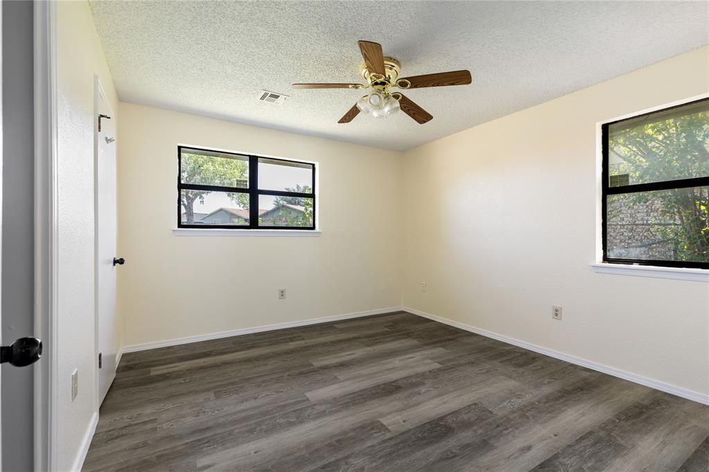 2605 Ne Dearborn Avenue Property Photo 5